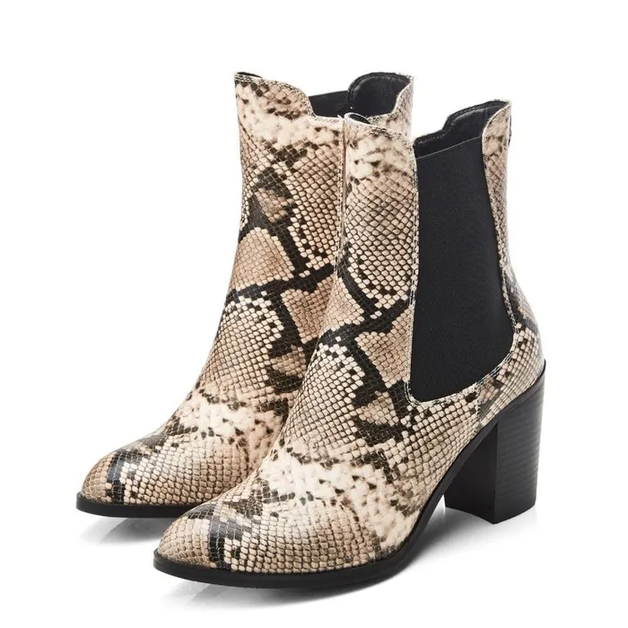 Women Moda In Pelle Chelsea Boots Briee Natural Snake Print