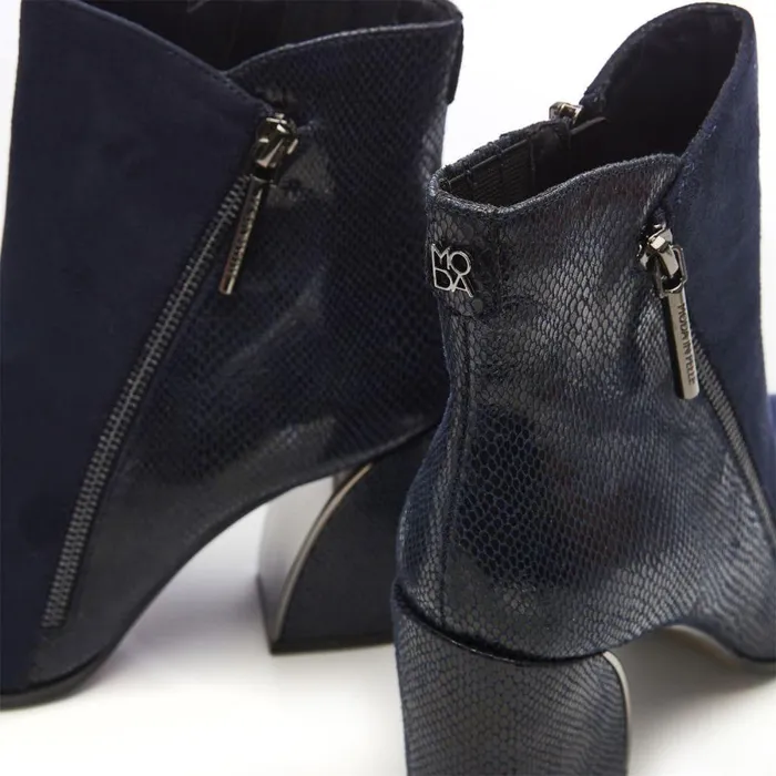 Women Moda In Pelle Heeled And Wedge Boots Amy W Navy Alcantara