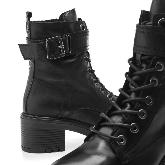 Women Moda In Pelle Heeled And Wedge Boots Beyza Black Leather