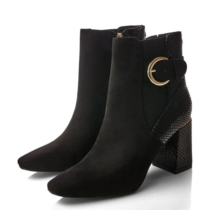 Women Moda In Pelle Heeled And Wedge Boots Kailee Black Patent
