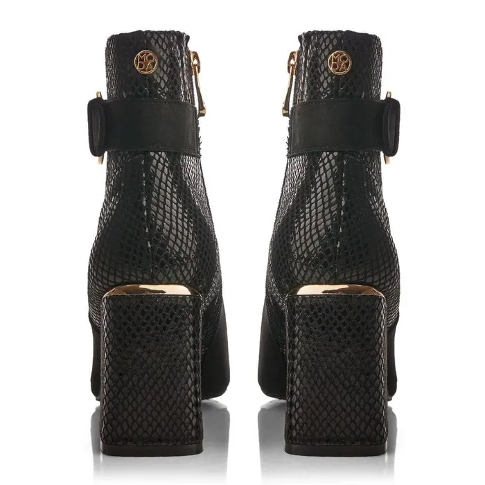Women Moda In Pelle Heeled And Wedge Boots Kailee Black Patent