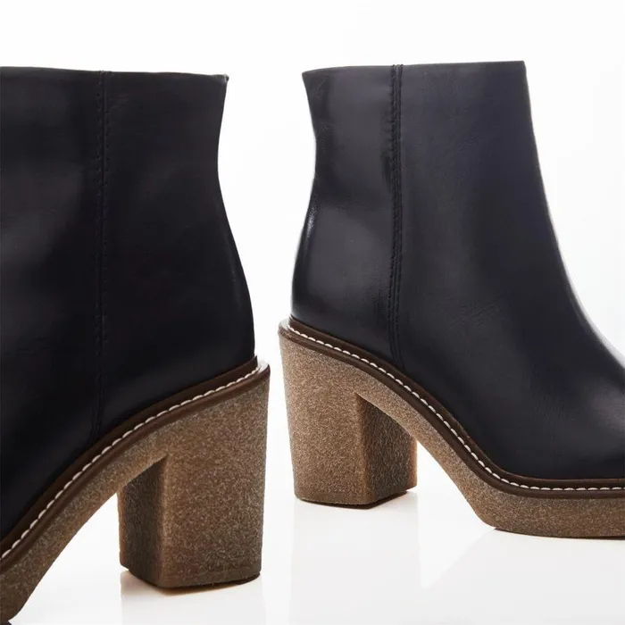 Women Moda In Pelle Heeled And Wedge Boots Sh Casero Black Leather
