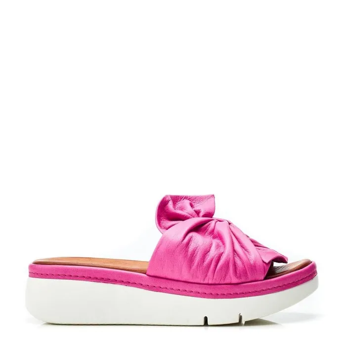 Women Moda In Pelle Slider Sandals Ollin Fuschia Leather