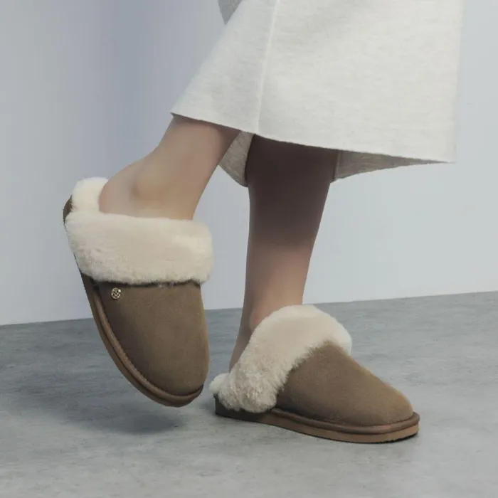 Women Moda In Pelle Slippers Nightfall Tan Suede
