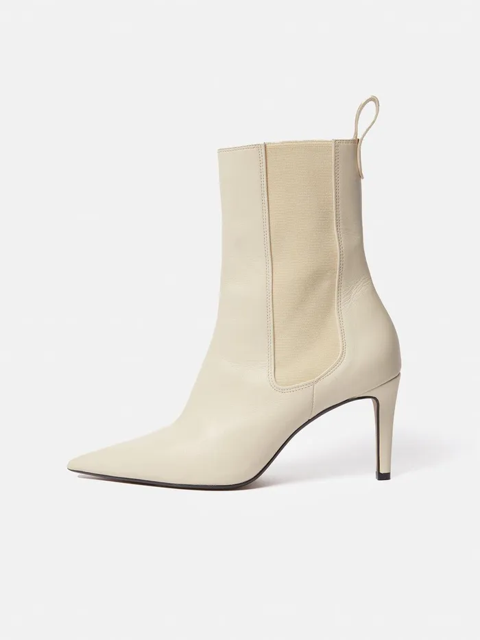 Women Skelter Heeled Boot Cream Jigsaw Leather