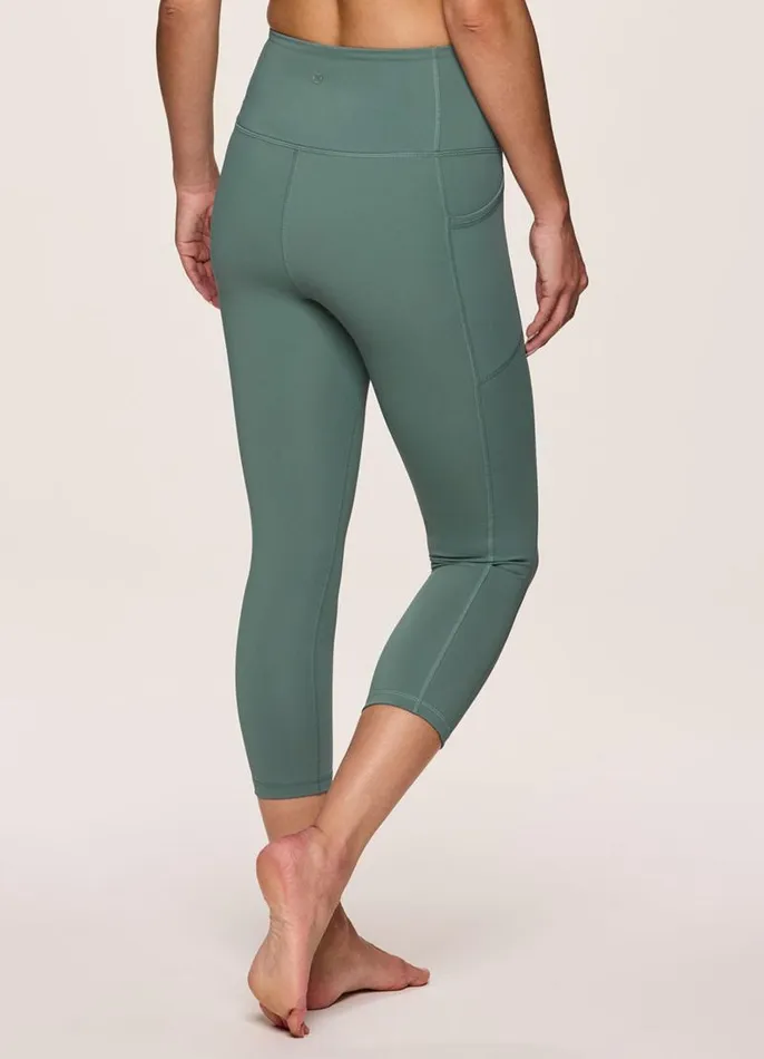 Women Tech Flex Ultra Hold Capri Sea Green RBX Active Leggings