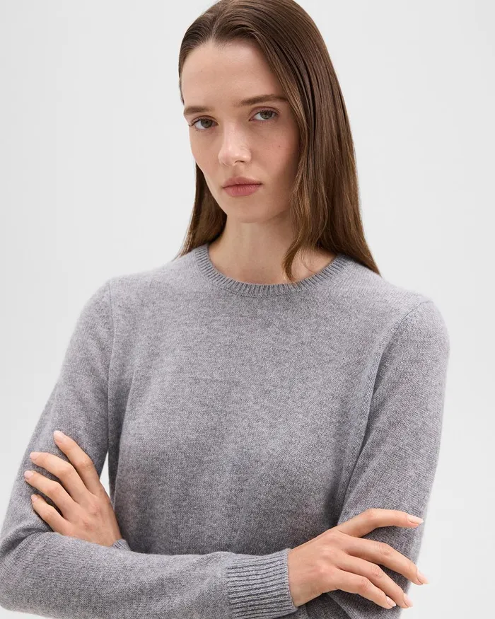 Women Theory Sweaters Cardigans Crewneck Sweater In Feather Cashmere Husky