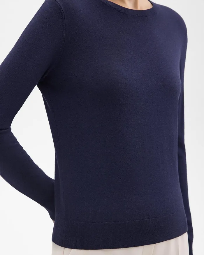 Women Theory Sweaters Cardigans Crewneck Sweater In Regal Wool Deep Navy