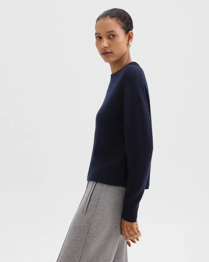 Women Theory Sweaters Cardigans Cropped Sweater In Cashmere Deep Navy