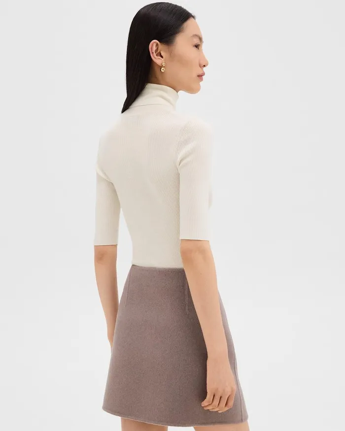 Women Theory Sweaters Cardigans Leenda ShortSleeve Turtleneck In Regal Wool New Ivory