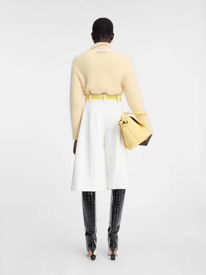 Women Trousers and Shorts JACQUEMUS The Amalfi Bermuda Shorts White Women Trousers and Shorts JACQUEMUS The Amalfi Bermuda Shorts White