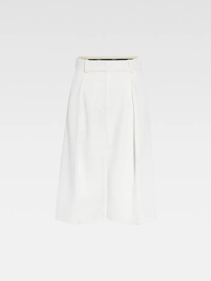 Women Trousers and Shorts JACQUEMUS The Amalfi Bermuda Shorts White Women Trousers and Shorts JACQUEMUS The Amalfi Bermuda Shorts White