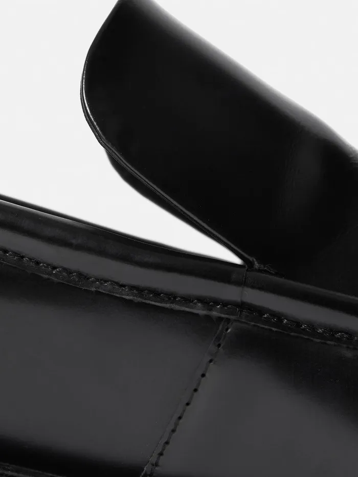 Women Wickham Loafer Black Jigsaw Flats